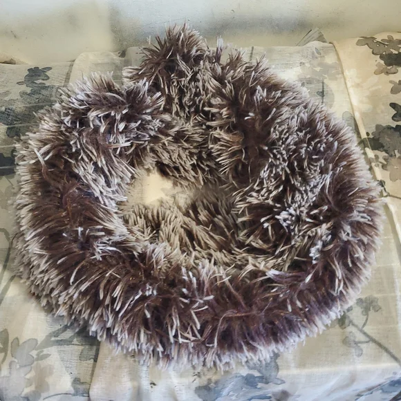 Scarf - Picture 3 of 3